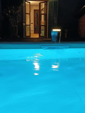 Casa Safranum con piscina e giardino privati vista Langhe